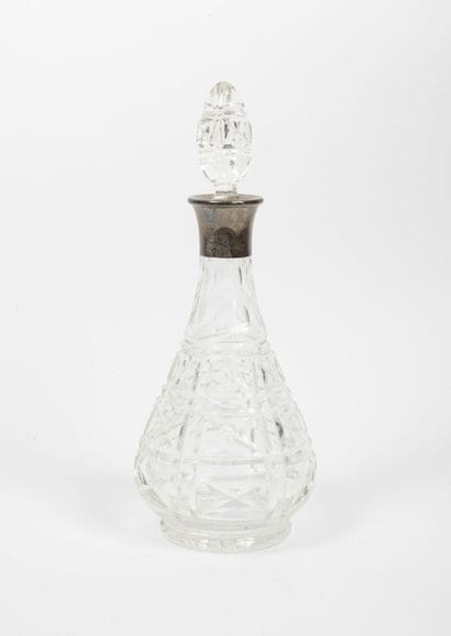 Carafe out of crystal cut of points of diamonds...