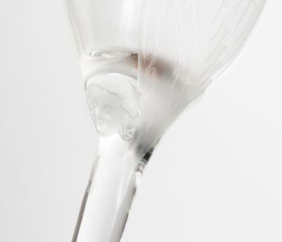 LALIQUE FRANCE
Suite of 6 champagne flutes.

Model...