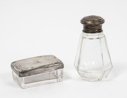 Silver lot (950) including : 

- a saucer...