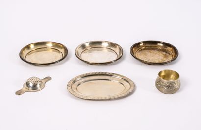 Lot of metal or silver plated metal: 

-...