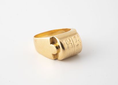 Bague chevalière en or jaune (750) façon...