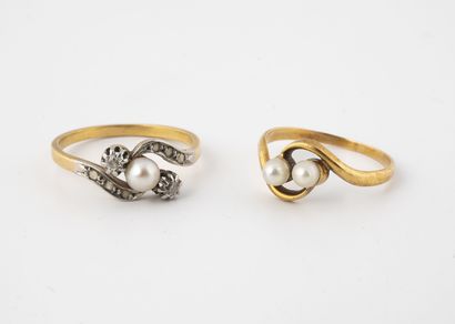 Lot de deux bagues ors jaune et gris (750),...