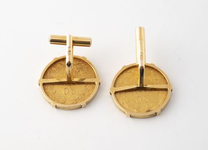Paire de boutons de manchette en or jaune...