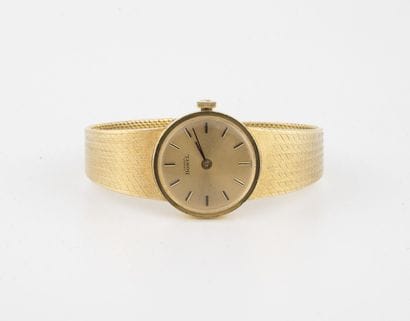 ERNEST BOREL
Montre bracelet de dame en or...