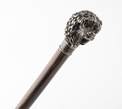 Manche d'ombrelle en palmier et pommeau en...