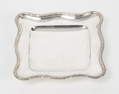 GEORGES FALKENBERG
Petit plat carré sur bâte...