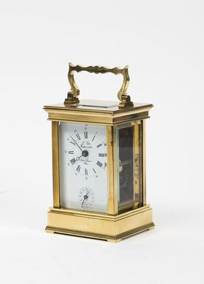 L'ÉPÉE, Sainte Suzanne, L'Anglaise. 
Pendule...