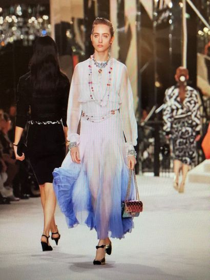 CHANEL 2.55 Collection Métiers d'art 2019/2020
Hand...