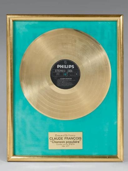 Disque d'Or reçu par Claude FRANÇOIS pour...