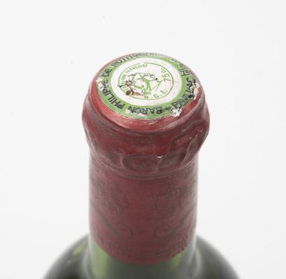 CHÂTEAU MONTON ROTHSCHILD
1 bouteille, 1979.

GCC1...