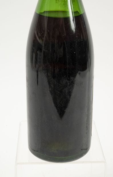 ROMANÉE-SAINT-VIVANT
1 bouteille, 1975.

Domaine...