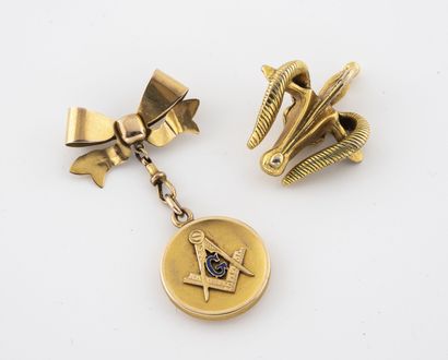 FRANC MAÇONNERIE
Broche barrette à motif...