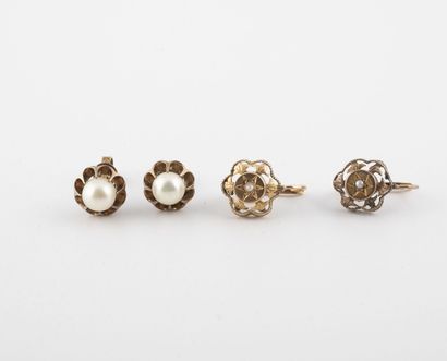 - a pair of yellow gold (750) sleeper with...