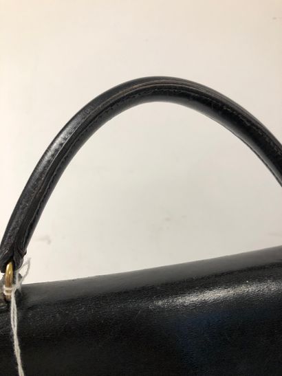 HERMES PARIS - MADE IN FRANCE
Kelly bag 32...