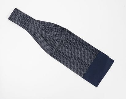 HERMES Paris
Pleated silk scarf tie for men,...