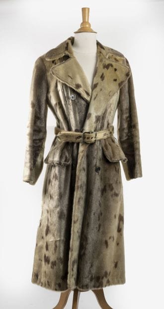 HERMÈS sport Paris
Manteau long en peau de...