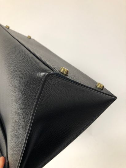 HERMES, PARIS - Made in France
Kelly bag...