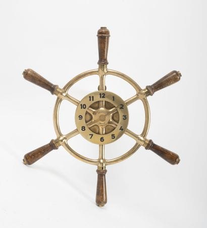 HERMES Paris

Pendule murale figurant une...