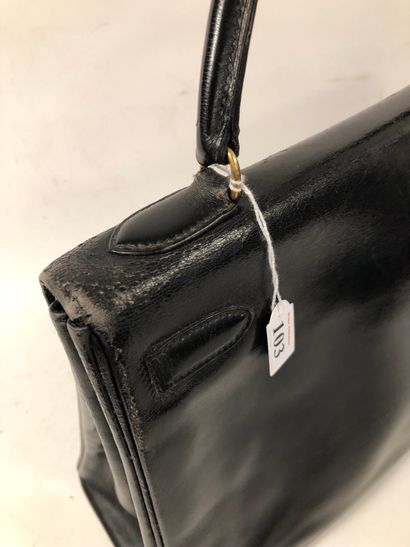 HERMES PARIS - MADE IN FRANCE
Kelly bag 32...