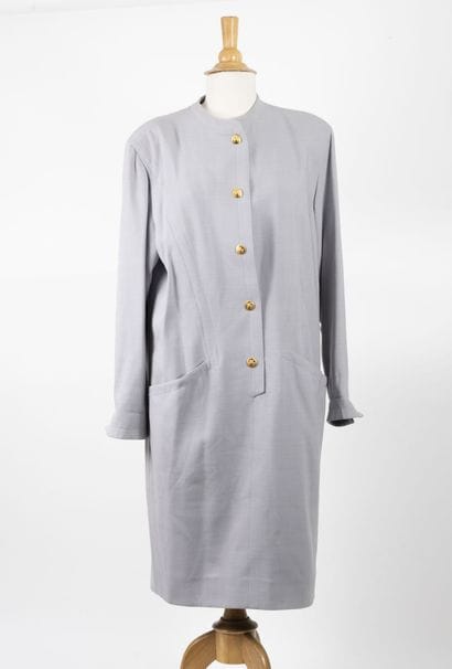 HERMES Paris
Robe en mélange de laine gris...