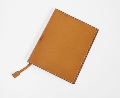 HERMES Paris
Grand étui à carnet de note...