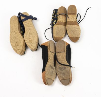 HERMES Paris
Lot de trois paires de chaussures...