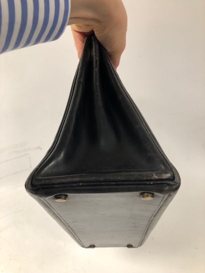 HERMES PARIS - MADE IN FRANCE
Kelly bag 32...