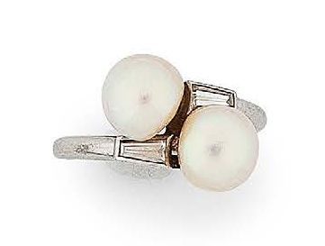 CHAUMET Paris
Élégante bague Toi et Moi en...