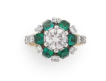 Elégante bague fleur en or jaune (750) et...