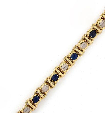 Bracelet articulé en or jaune (750) à maille...