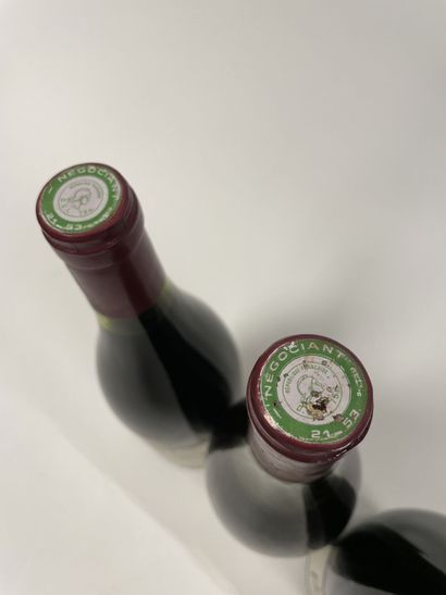 PINOT NOIR
3 bottles, 1982.

Burgundy.

Good...