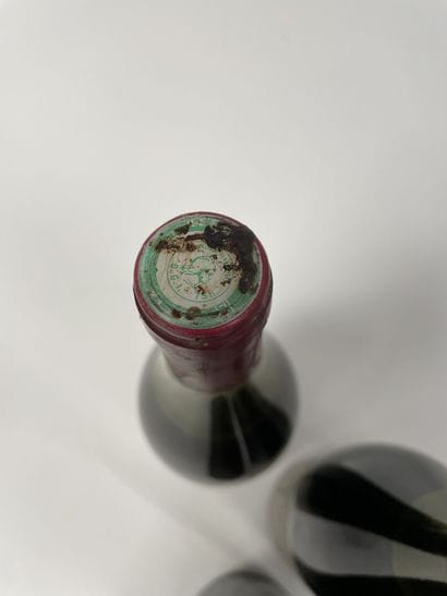 BEAUNE PREMIER CRU
4 bottles, 1972.

Low...