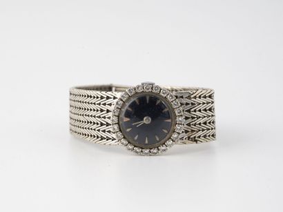 Ladies' wristwatch in white gold (750).

Round...