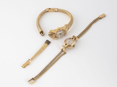 FGS ou ERY

Two ladies' wristwatches in yellow...