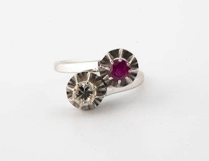 White gold (750) ring Toi et Moi set with...