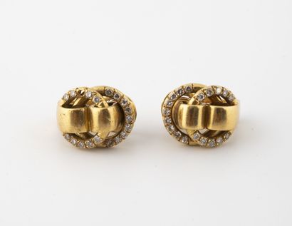HERMES
Pair of ear clips in yellow gold (750)...