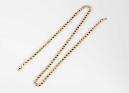 Necklace in yellow gold (750) with round...