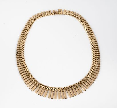 Yellow gold (750) drapery necklace with chevrons...