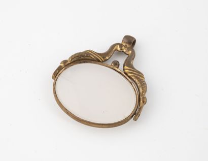 Pendant watch in gold metal and white quartz...