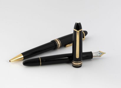MONTBLANC, MEISTERSTUCK
Set of black resin...