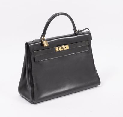 HERMES Paris
Kelly bag 32cm turned over in...