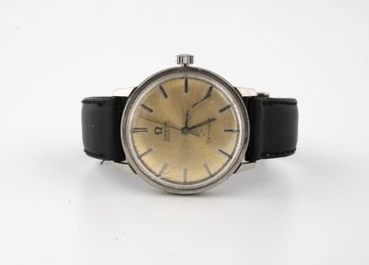 OMEGA SEAMASTER
Men's wrist watch.

Round...