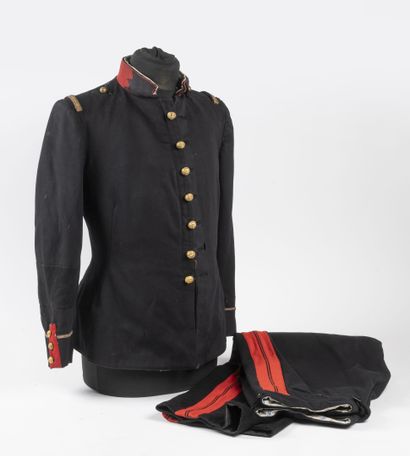 Uniforme d'adjudant du service de santé veste...