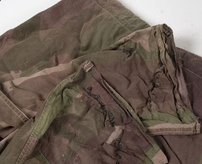 Tenue para Indo comprenant : 

-Veste en...