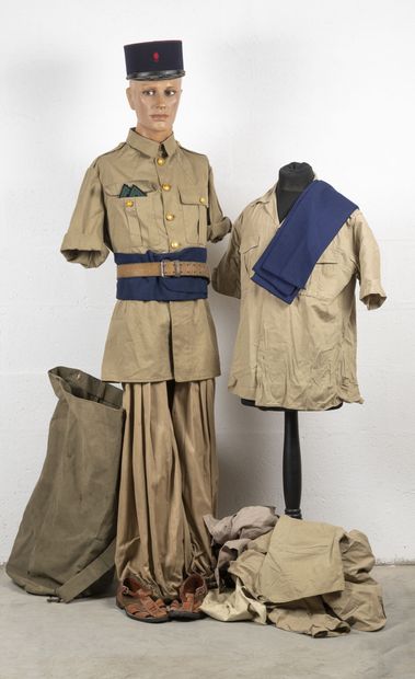 Mannequin de sous-officier de compagnie saharienne...