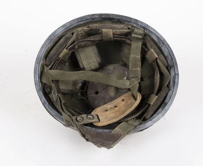 Lot de 5 casques modèle F1.

Avec leur intérieur...