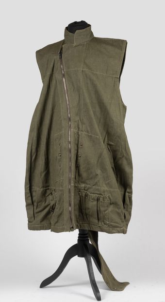 Oversmock britannique modèle 1942 datée 1946....