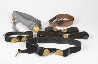 Lot de 6 ceinturons avec boucle en laiton...
