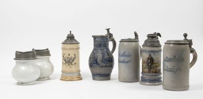Lot of five stoneware or porcelain mugs,...