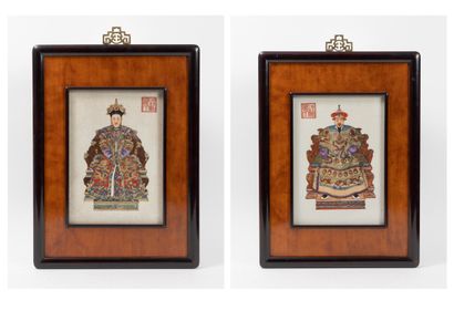 CHINE, XXème siècle
Two portraits of dignitaries.

Plates...